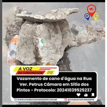 Vazamento de cano em rua do bairro de Sítio dos Pintos no Recife