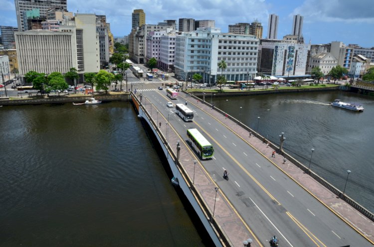 Mudanças nos itinerários e paradas de ônibus devido à interdição da Ponte Duarte Coelho para o Carnaval 2025