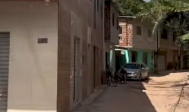 Em Recife: Moradores enfrentam problemas de água e saneamento básica devido à má infraestrutura em rua nova no Sítio dos Pintos